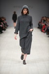 Annette Görtz show — Ukrainian Fashion Week FW15/16 (looks: grey sweater, grey hat)