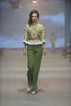 Iryna DIL’ show — Ukrainian Fashion Week SS16 (looks: flowerfloral blazer, green trousers)