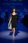 Pokaz TAGO by Olga NAVROTSKA — Ukrainian Fashion Week SS16 (ubrania i obraz: sukienka czarna, kapelusz zielony)