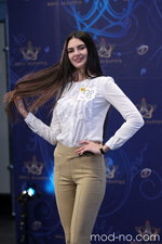 Olga Gribovskaya. Casting — Miss Belarús 2016. Parte 1 (looks: blusa blanca)