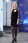 Casting "Miss Białorusi 2016". Część 1 (ubrania i obraz: sukienka z gipiury czarna, rajstopy czarne, półbuty czarne)