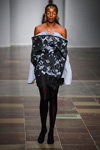 Pokaz Margrethe-Skolen — Copenhagen Fashion Week SS17 (ubrania i obraz: rajstopy czarne)