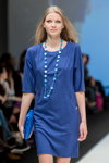 Modenschau von VEMINA CITY — CPM FW16/17 (Looks: blaues Mini Kleid, blauer Clutch)