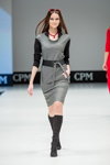 Modenschau von VEMINA CITY — CPM FW16/17 (Looks: graues Kleid, schwarze Stiefel aus Sämischleder)