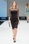 Pokaz VEMINA CITY — CPM FW16/17 (ubrania i obraz: sukienka czarna, półbuty czarne)