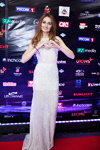 У російській столиці зібралися учасники конкурсу EUROVISION 2016 (наряди й образи: біла вечірня сукня)
