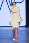 AP / ANNA PAWLUK show — FashionPhilosophy FWP AW16/17 (looks: white dress, white pumps)