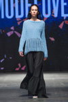 Pokaz Modelove — FashionPhilosophy FWP AW16/17 (ubrania i obraz: pulower błękitny, spódnica czarna)