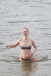 Kąpiel na Chrzest Pański. 2016 (ubrania i obraz: bikini leopardowe)