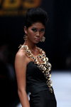 Modenschau von Lomba Perancang Aksesori — Jakarta Fashion Week SS17