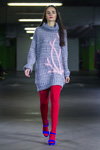 Pokaz Miniature — Lviv Fashion Week ss17 (ubrania i obraz: rajstopy czerwone, sandały niebieskie)