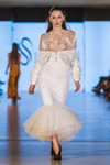 Pokaz Slastion — Lviv Fashion Week ss17 (ubrania i obraz: suknia wieczorowa biała)
