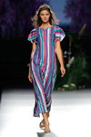 Показ Esther Noriega — MBFW Madrid SS2017 (наряды и образы: полосатое разноцветное платье миди)