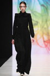 Pokaz Dasha Gauser — MBFWRussia FW16/17 (ubrania i obraz: sukienka maksi czarna)