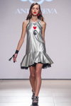 Показ Andreeva — Mercedes-Benz Kiev Fashion Days SS17 (наряды и образы: серебряное платье, серебряные босоножки, телесные колготки в сетку)