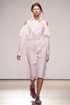 Alina Peretiatko. Modenschau von ANOUKI — Mercedes-Benz Kiev Fashion Days SS17
