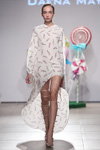 Modenschau von Dafna May — Mercedes-Benz Kiev Fashion Days SS17 (Looks: weißes bedrucktes Kleid)