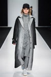 Elena Piskulina show — Moscow Fashion Week FW16/17 (looks: grey coat, )