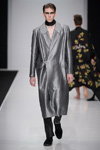 Palomo Spain show — Moscow Fashion Week FW16/17 (looks: silver coat)