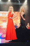 В Киеве выбрали "Miss Blonde Ukraine 2016" (наряды и образы: красное вечернее платье, чёрное вечернее платье)