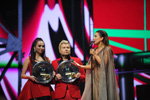 Ceremonia de premiación — Premio Muz-TV 2016 (personas: Nikolay Baskov, Ani Lorak)