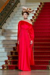 Pokaz Amoralle — Riga Fashion Week SS17 (ubrania i obraz: sukienka czerwona)