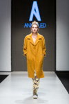 Pokaz Anna LED — Riga Fashion Week SS17 (ubrania i obraz: palto żółte)