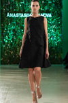 Pokaz Anastasiia Ivanova — Ukrainian Fashion Week SS17 (ubrania i obraz: suknia koktajlowa czarna)