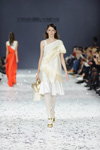 Yana Belyaeva show — Ukrainian Fashion Week SS17 (looks: white dress, white tights, white bag, gold sandals)