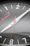 Петродворцовий годинниковий завод відновив лінію годинників для льотчиків