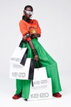 Лукбук KENZO x H&M (наряды и образы: зеленые брюки)