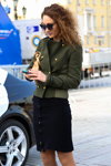 Moda uliczna. 11/03/2016 — Mercedes-Benz Fashion Week Russia (ubrania i obraz: żakiet w kolorze khaki)