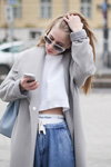 Moda en la calle. 12/03/2016 — Mercedes-Benz Fashion Week Russia (looks: abrigo gris)