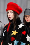 Barbara Reis show — CPM FW17/18 (looks: red beret, black fur coat)