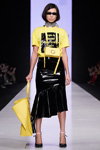 MACH&MACH show — MBFWRussia fw17/18 (looks: yellow top with slogan, black midi skirt, black pumps)