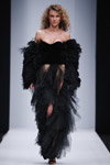 Pokaz Atelier B by Gala B. — MBFWRussia SS18 (ubrania i obraz: suknia wieczorowa czarna)