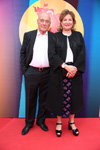Володимир Познер з дружиною. Церемонія закриття — ММКФ 2017