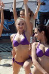 Участницы конкурса "Мисс Украина 2017" посоревновались на пляже (наряды и образы: фиолетовый купальник)