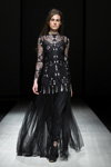 Показ Katya Katya Shehurina — Riga Fashion Week AW17/18 (наряды и образы: чёрное вечернее платье)