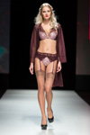 Показ Lauma Lingerie — Riga Fashion Week SS18 (наряды и образы: телесные нейлоновые чулки)