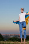 Алёна Сподынюк. Алена Сподынюк победила в конкурсе Supermodel International 2017 (наряды и образы: белый топ, синие джинсы)