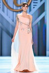 Valentin Yudashkin SS17 show (looks: pinkevening dress)