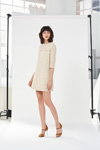 Lookbook Esprit AW17 (ubrania i obraz: sukienka mini kremowa)