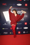 Regina Todorenko. Fashion People Awards 2018 (looks: redcocktail dress, red boots)