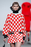 Maria Escoté show — MBFW Madrid FW18/19 (looks: knitted checkered red and white jumper, checkered mini red and white skirt)