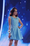 Ksienija Barodzka. Finał "Miss Białorusi 2018": pierwsza prezentacja (ubrania i obraz: sukienka błękitna)