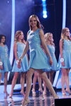 Maryna Guc. Gala final — Miss Belarús 2018. Dresses (looks: vestido azul claro)
