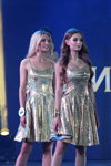 Margarita Martynova und Karalina Barysevich. Finale — Miss Belarus 2018. Dresses (Looks: goldenes Kleid)