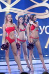 Julija Kuźmienko, Anastasija Ławryńczuk, Maryja Wałuj, Kaciaryna Gudkowa. Finał "Miss Białorusi 2018": prezentacja w strojach kąpielowych