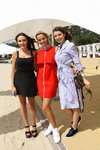 Uzestniczki konkursu "Miss Ukrainy 2018" rywalizowały w strojach kąpielowych na plaży (osoba: Wiktorija Kiose)